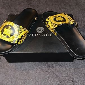 Woman Versace Slides